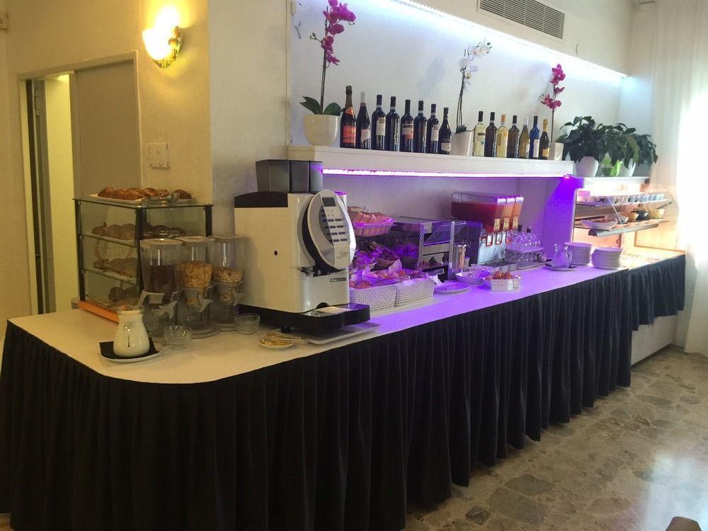 Hotel Anny Лидо ди Йезоло Екстериор снимка