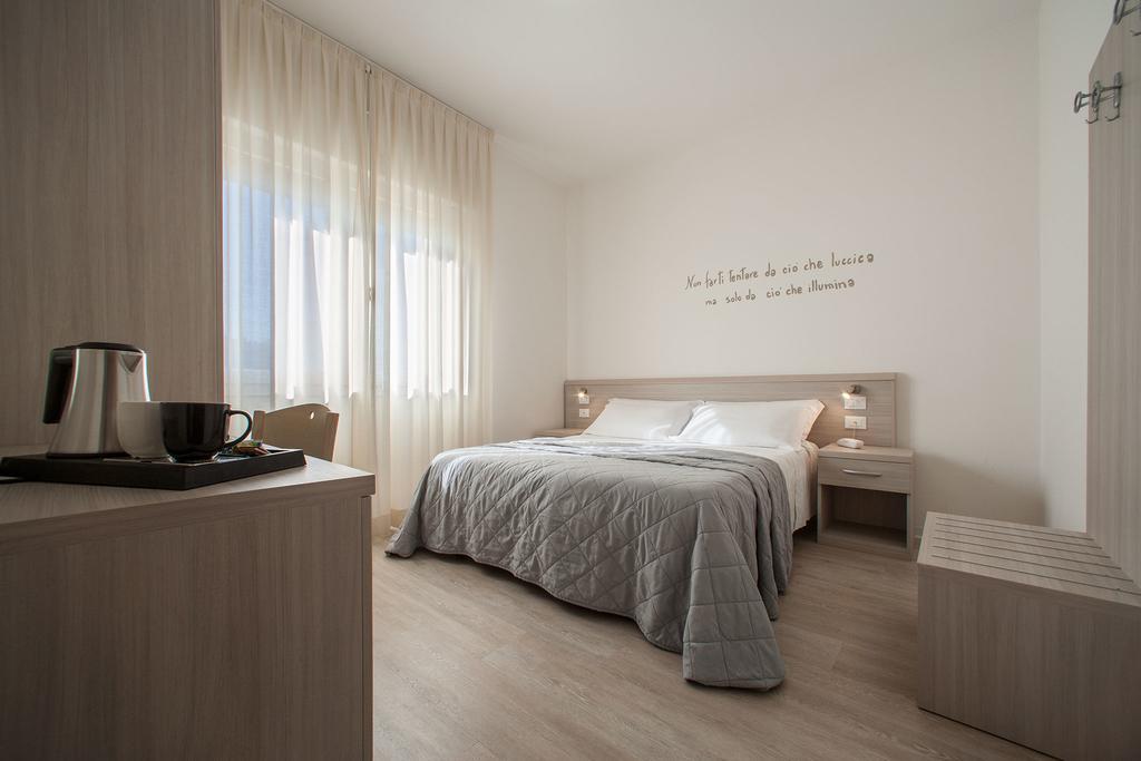 Hotel Anny Лидо ди Йезоло Екстериор снимка