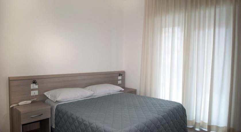Hotel Anny Лидо ди Йезоло Екстериор снимка